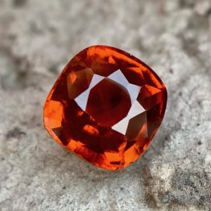 Hessonite Garnet (Gomed)